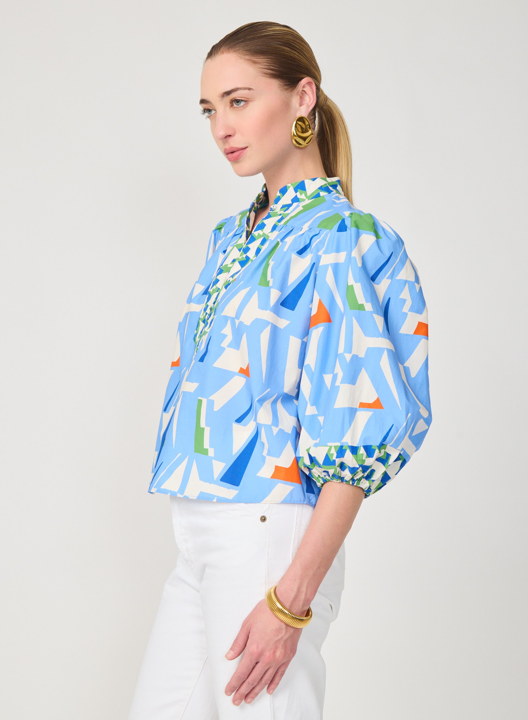 GF343CPO-gilner-farrar-bethany-blouse-in-capri-print-1