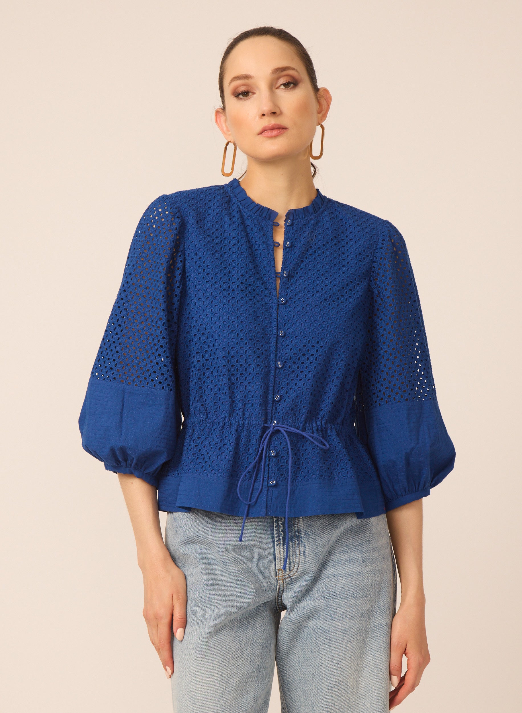 GF452CEV-gilner-farrar-iman-blouse-in-blue-eyelet-1