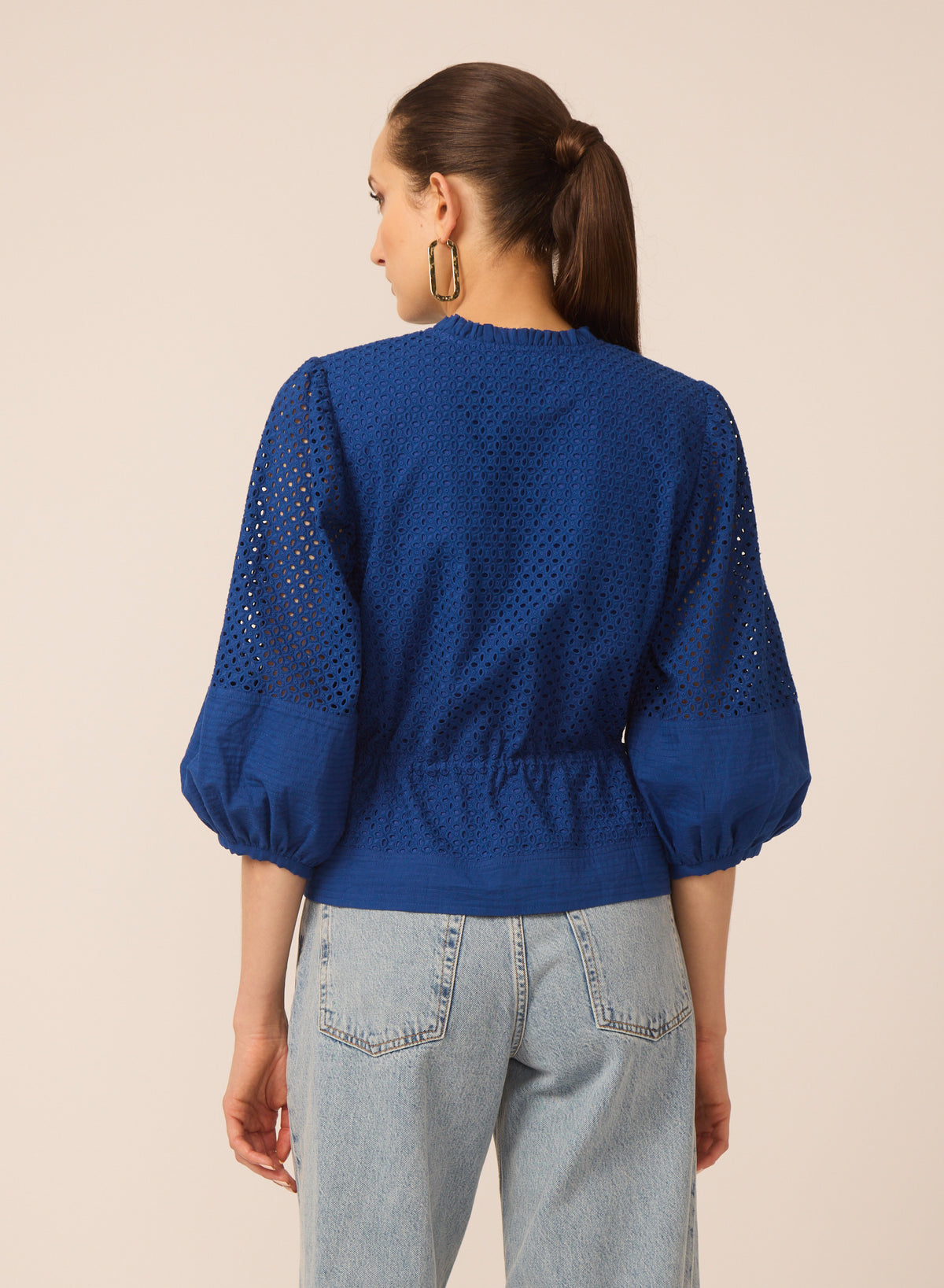 GF452CEV-gilner-farrar-iman-blouse-in-blue-eyelet-1