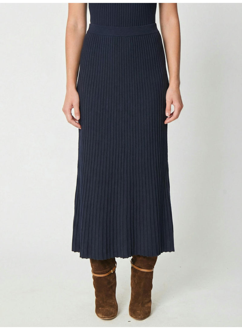 GF593VNY-gilner-farrar-nyra-knit-skirt-in-navy-1