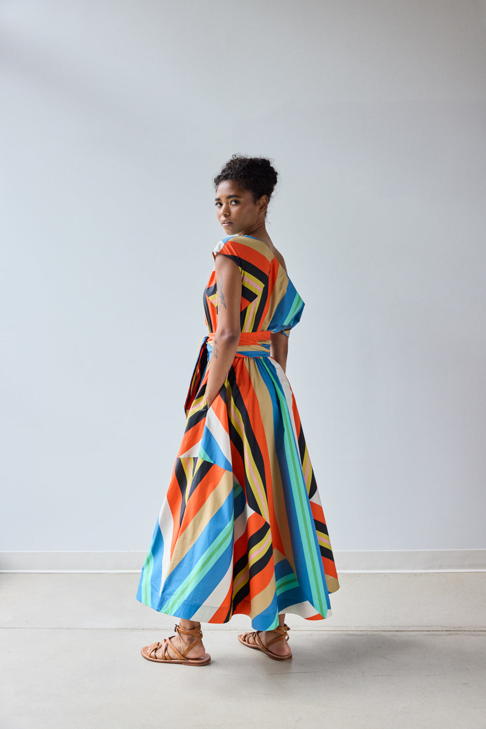 I09C57-hope-for-flowers-flared-dress-in-awning-stripes-1