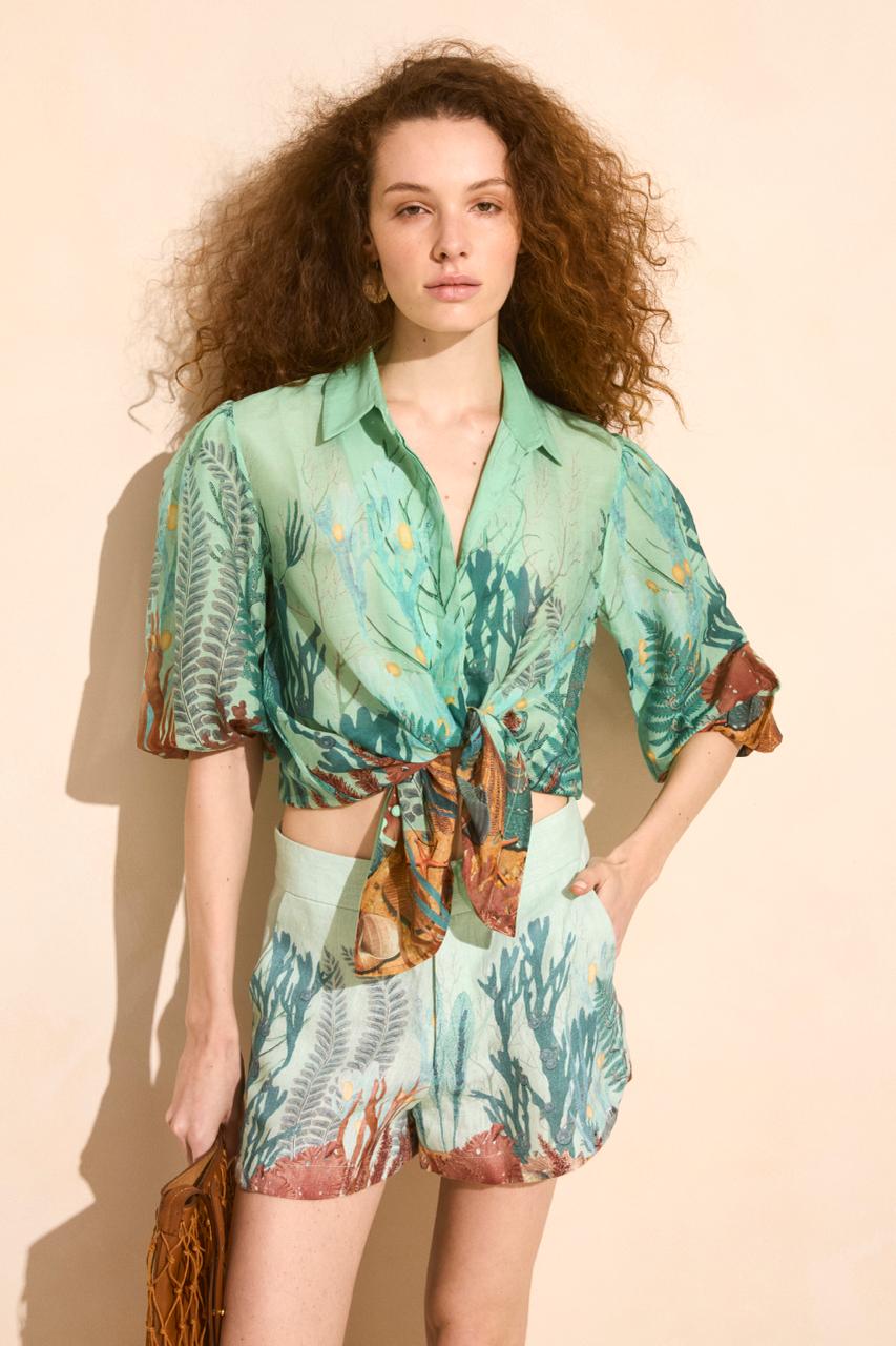 IB38-solange-M-ibiray-tailored-short-in-white-1