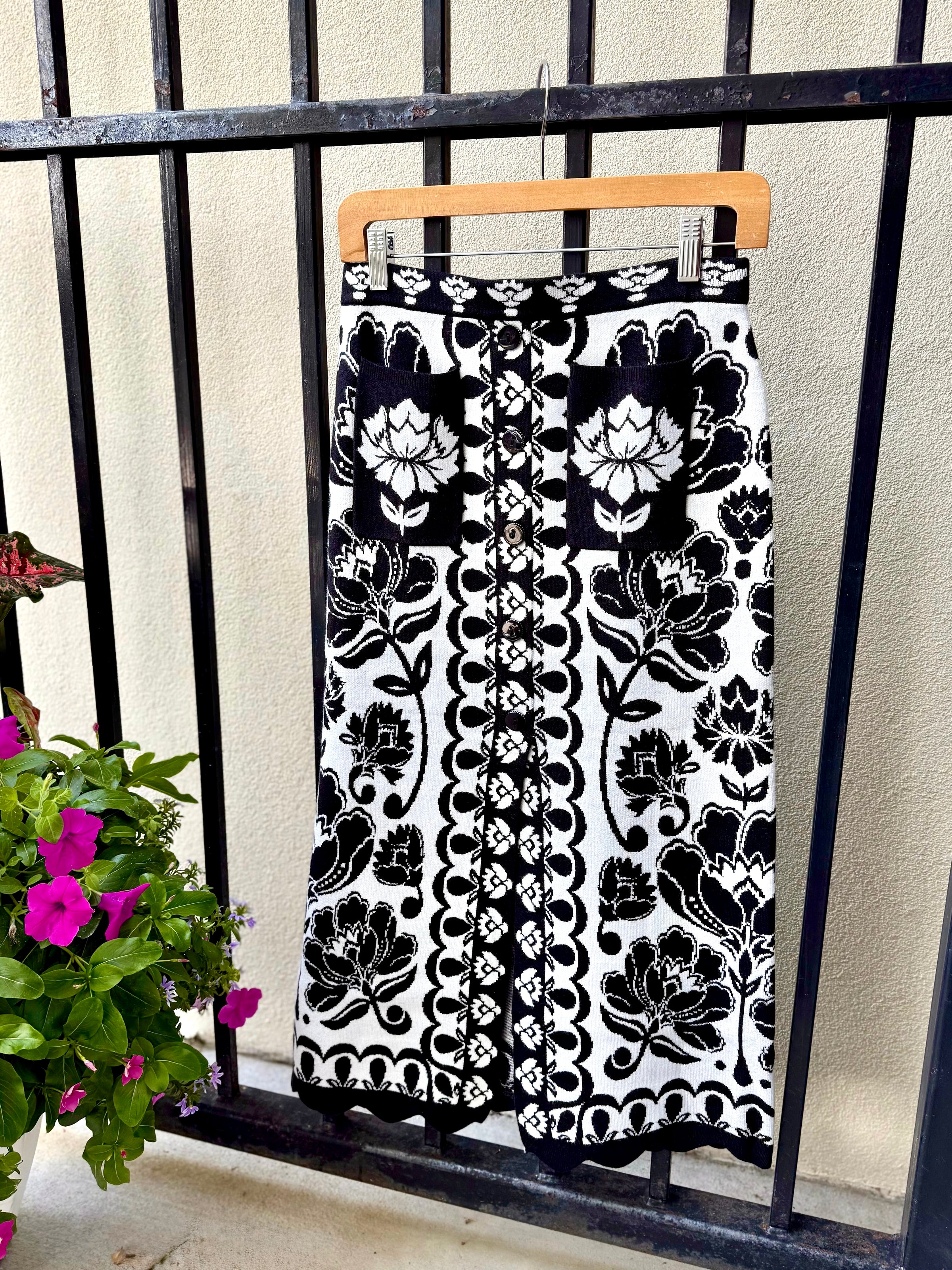 Floral Arabesque Knit Skirt in Cream *FINAL SALE*