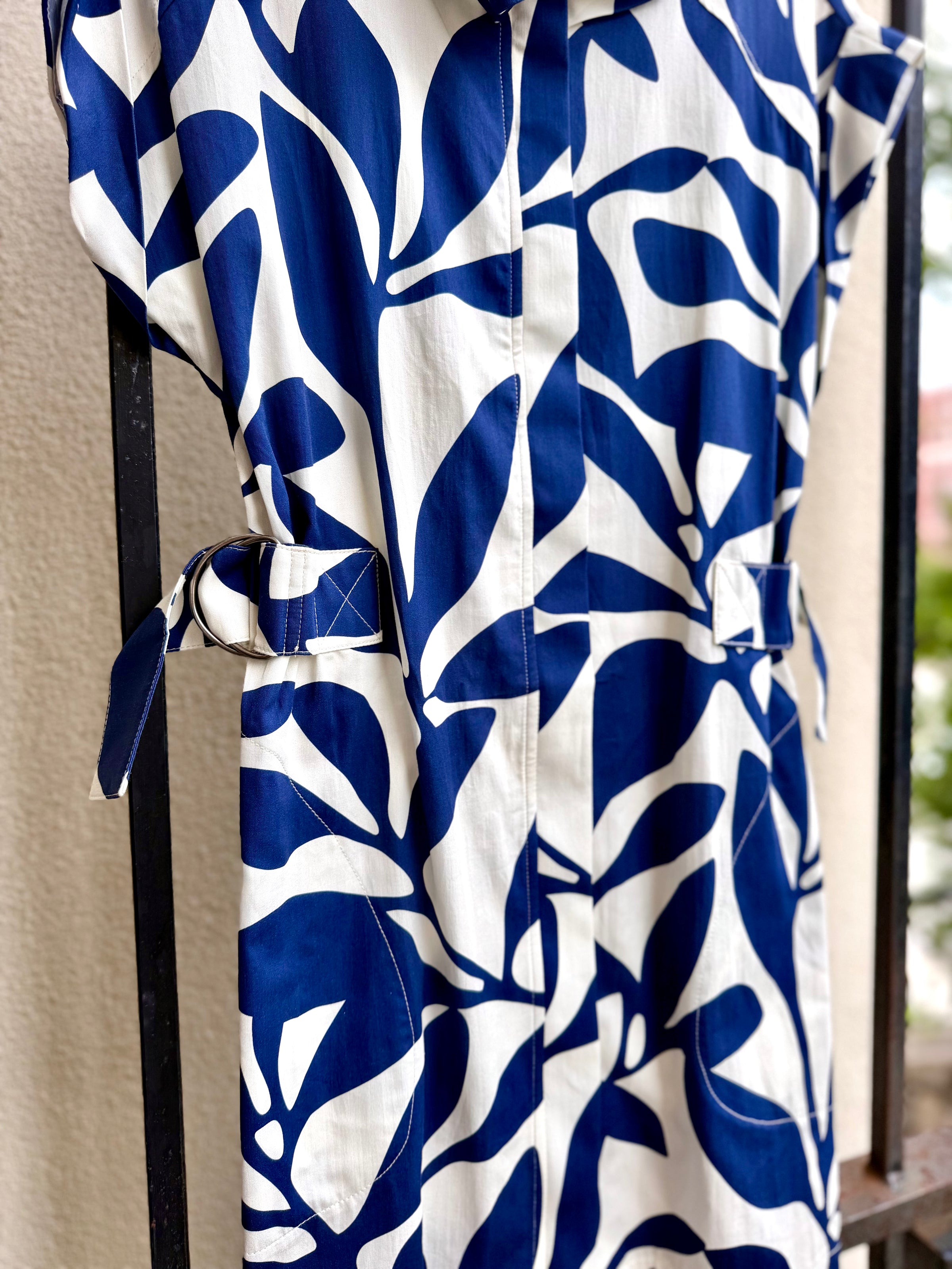 Bari Dress in Natural/Navy