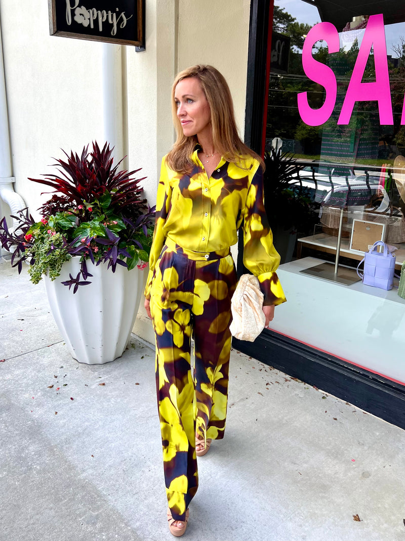 Blurred Print Blouse in Yellow