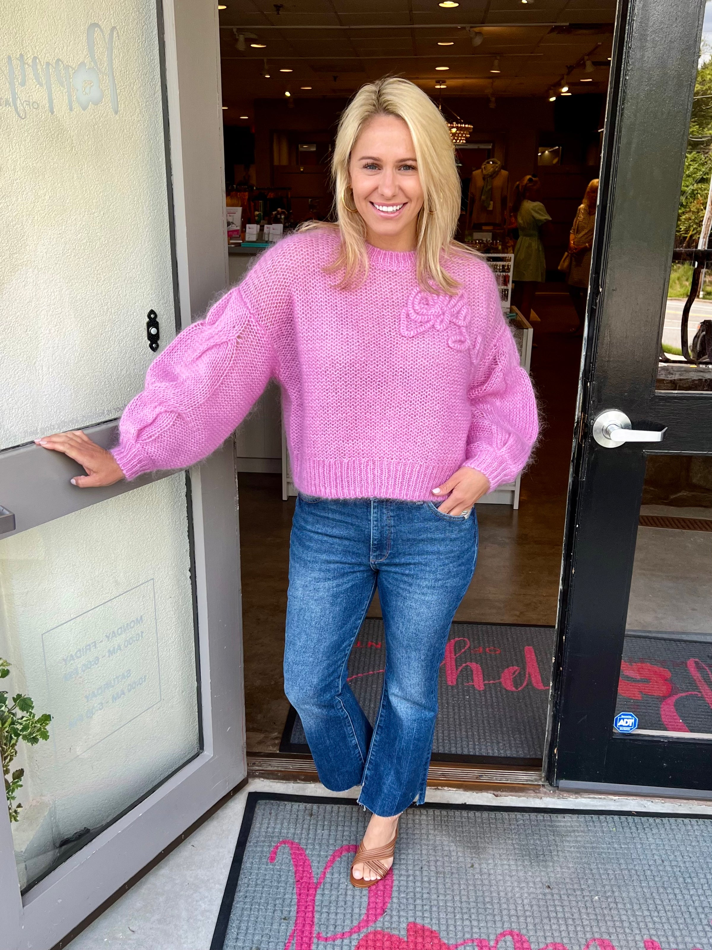 Lowise Sweater in Neon Pink