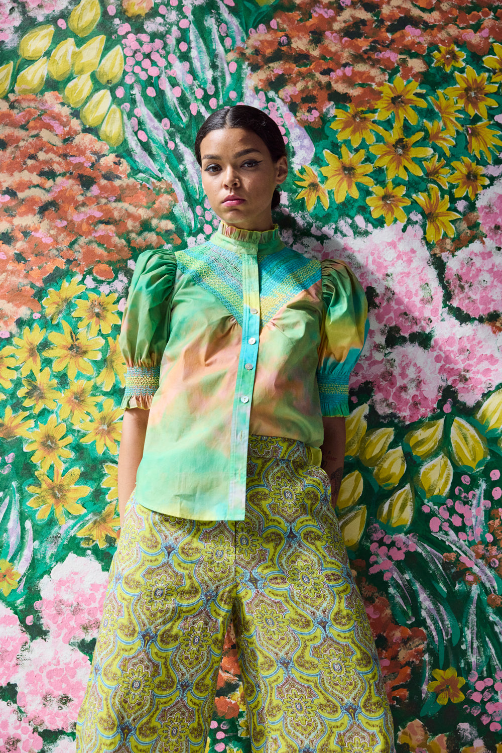 J09L22-hope-for-flowers-smocked-shirt-in-spring-landscape-3