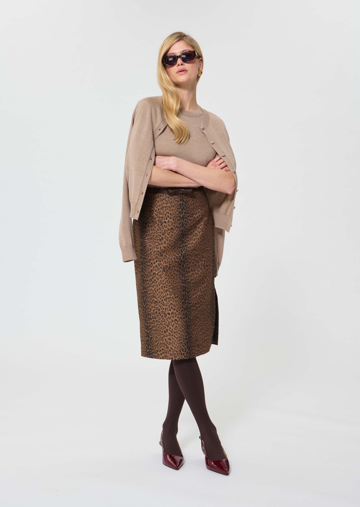 JADEN-tara-jarmon-midi-skirt-in-animal-print-2