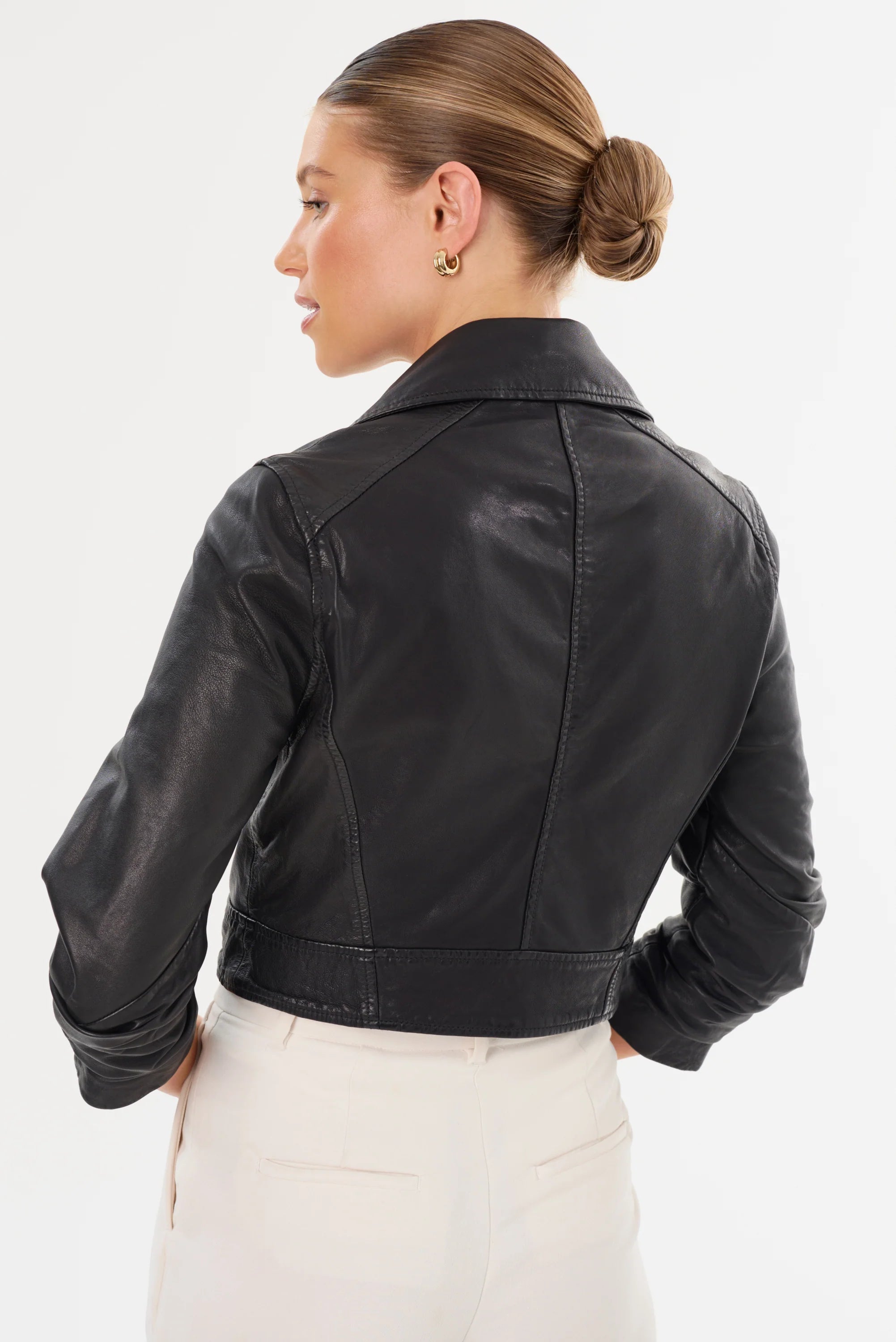 JANIKA JACKET-lamarque-janika-cropped-leather-jacket-in-black-4