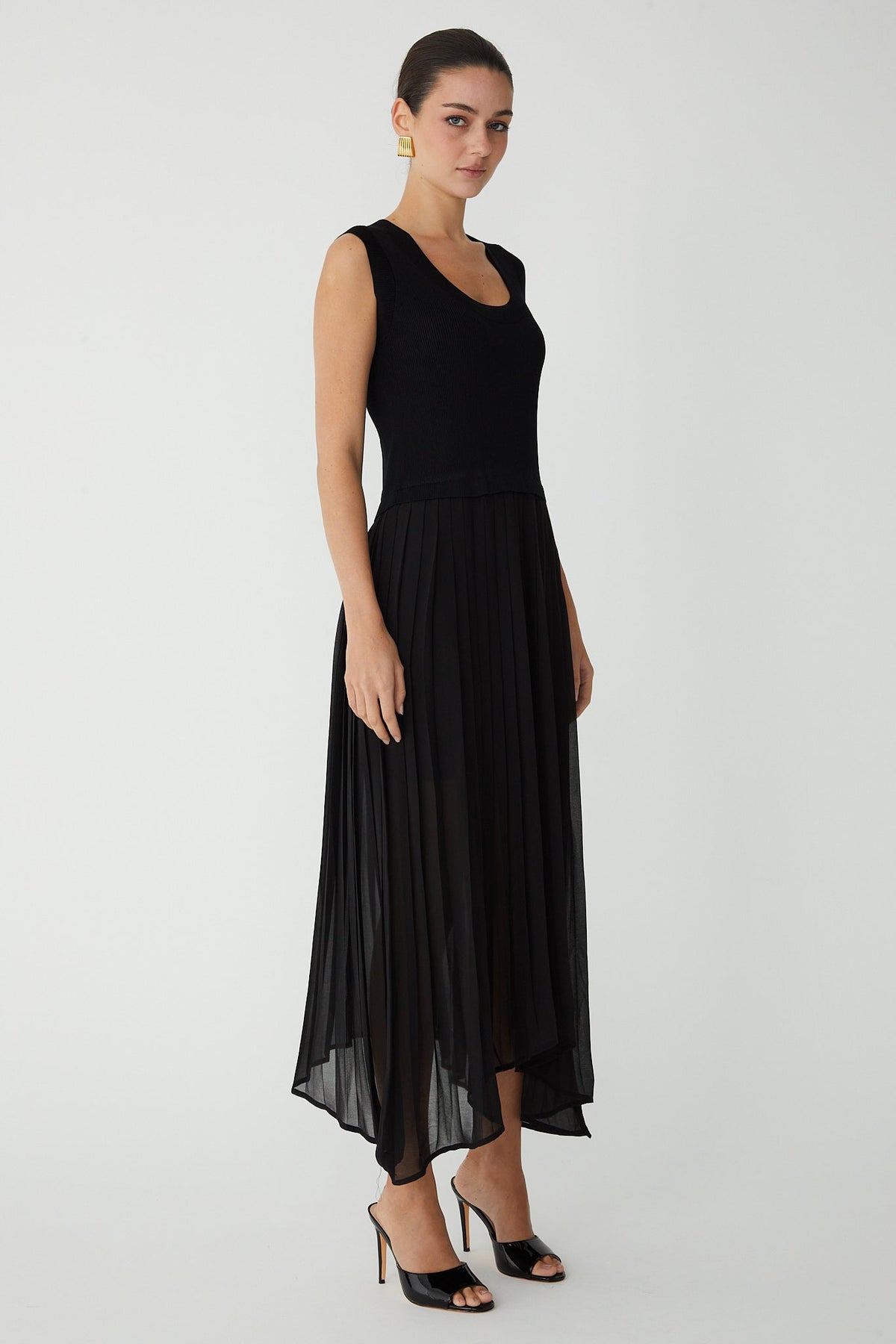 JS71-selima-dress-in-black-1