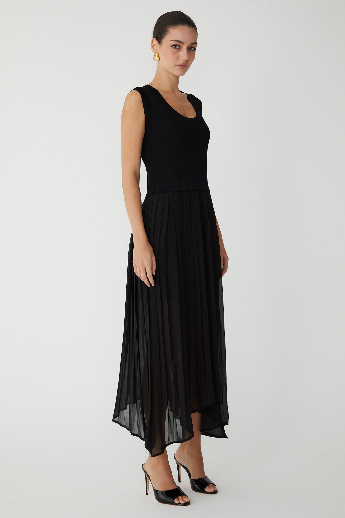 JS71-selima-dress-in-black-1