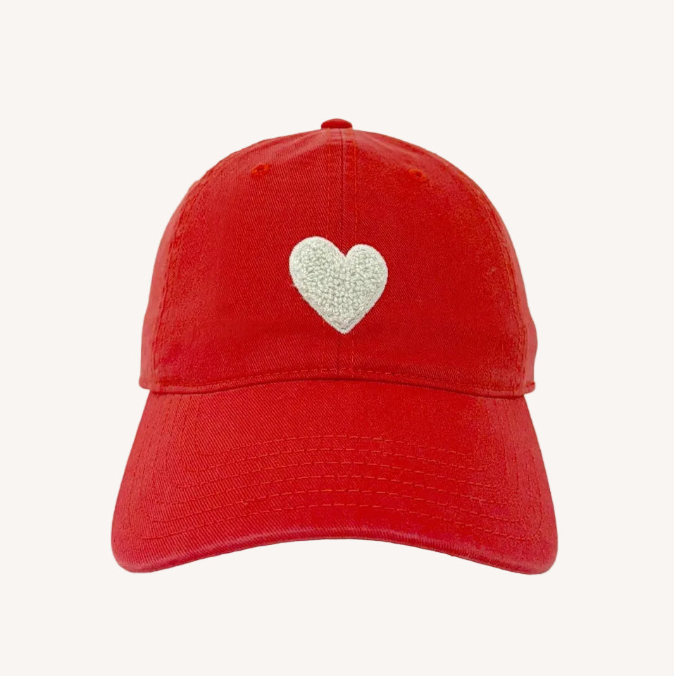 KR253-0582-kerri-rosenthal-imperfect-chenille-heart-hat-in-cherri-red-white-1