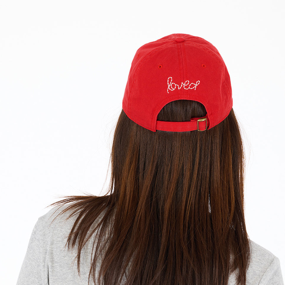 KR253-0582-kerri-rosenthal-imperfect-chenille-heart-hat-in-cherri-red-white-1