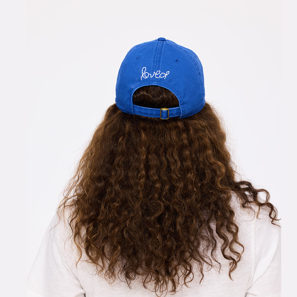 KR262-0625-kerr-rosenthal-imperfect-heart-hat-in-bright-blue-white-1