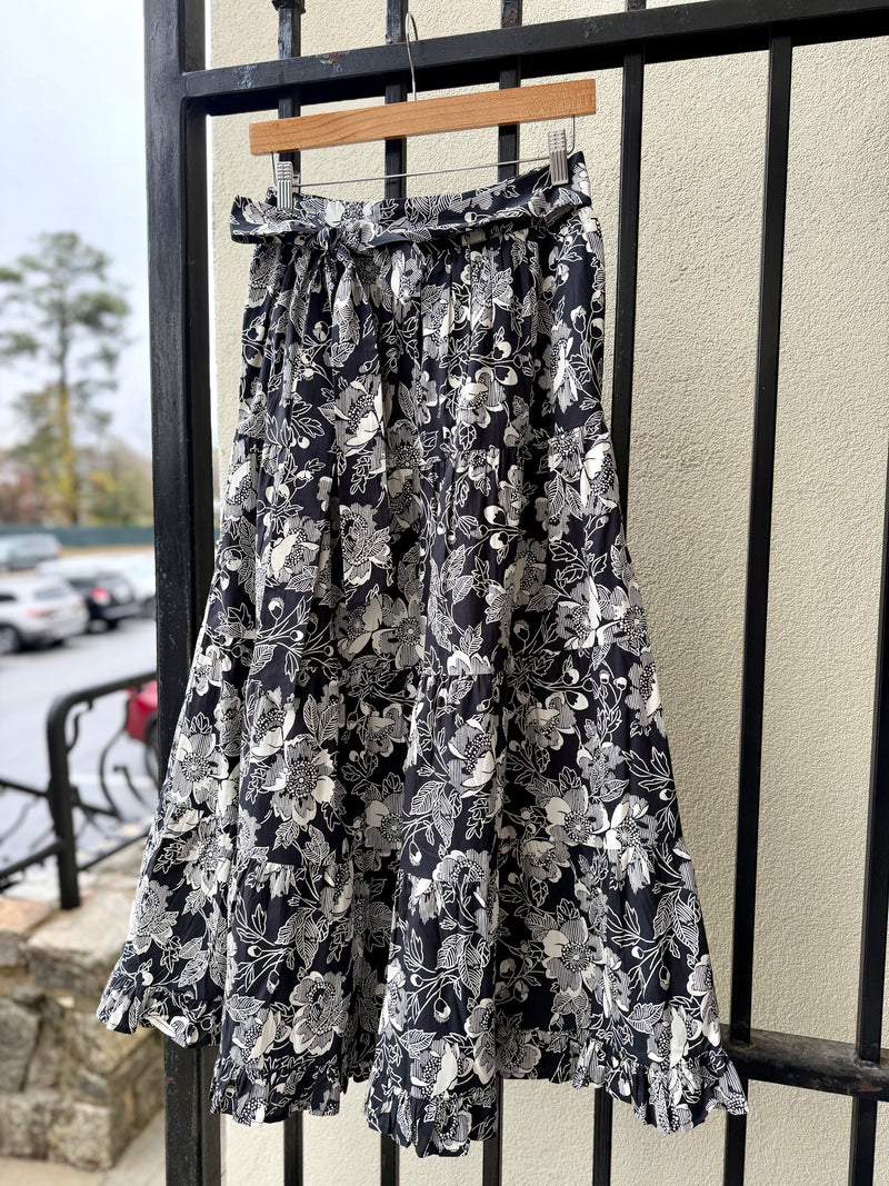 L2511-8514-love-the-label-wanda-skirt-in-moonlit-floral-print-1