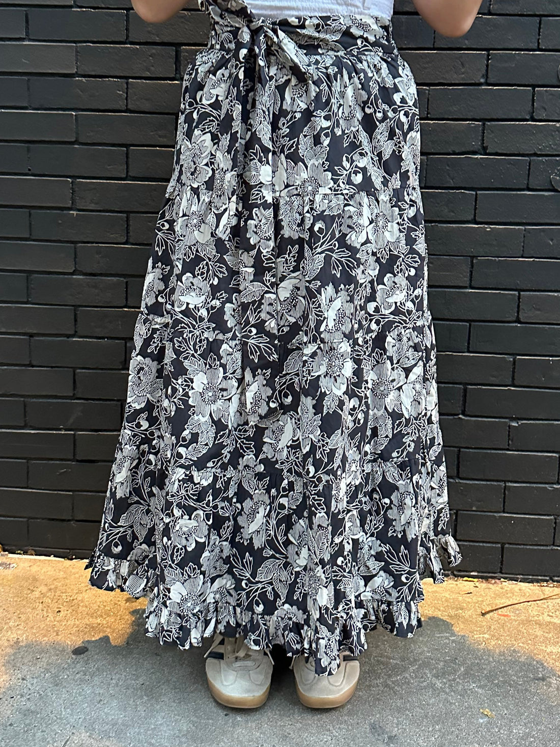 L2511-8514-love-the-label-wanda-skirt-in-moonlit-floral-print-2