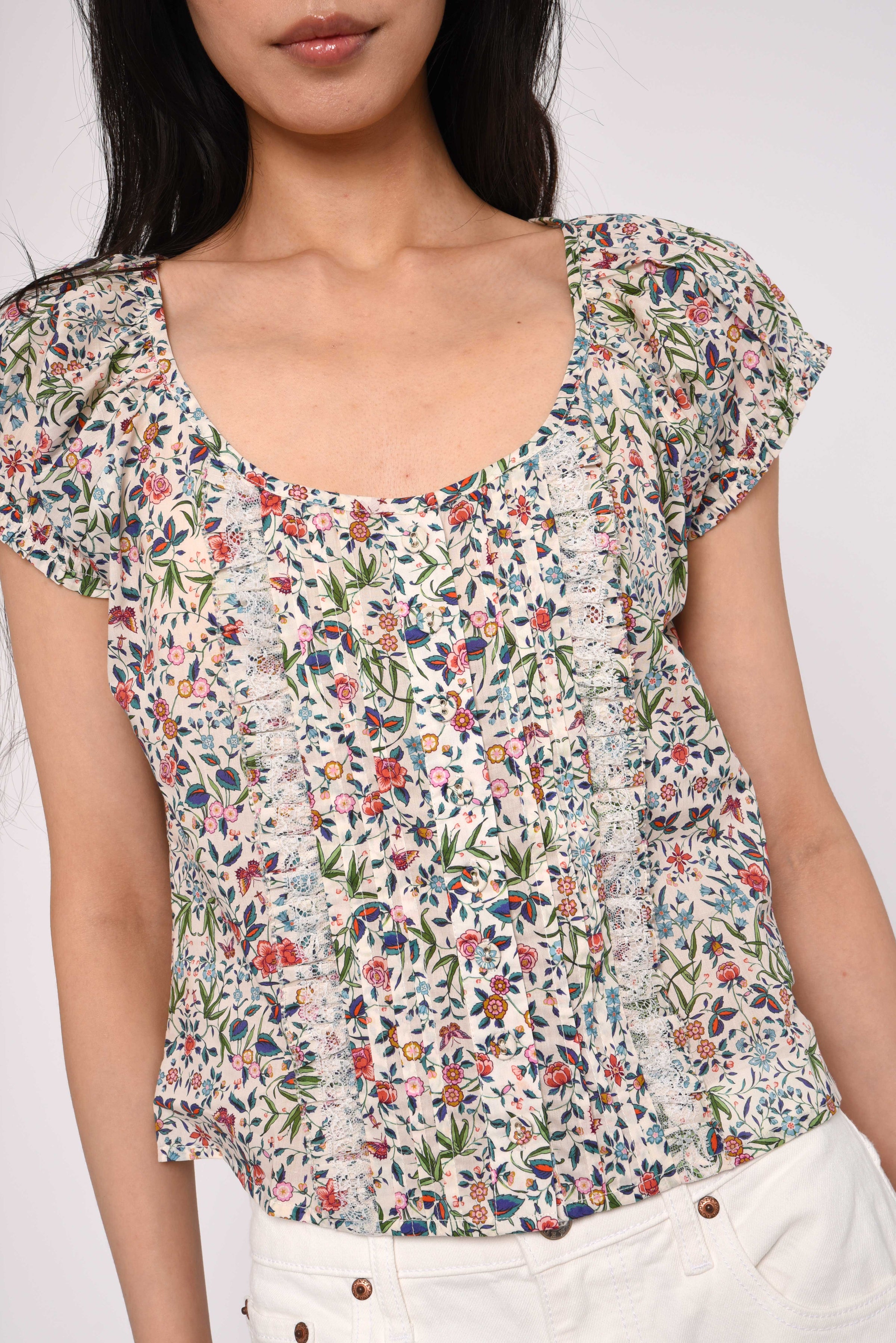 L2605-3363-love-the-label-vanda-top-in-tapestry-liberty-print-1