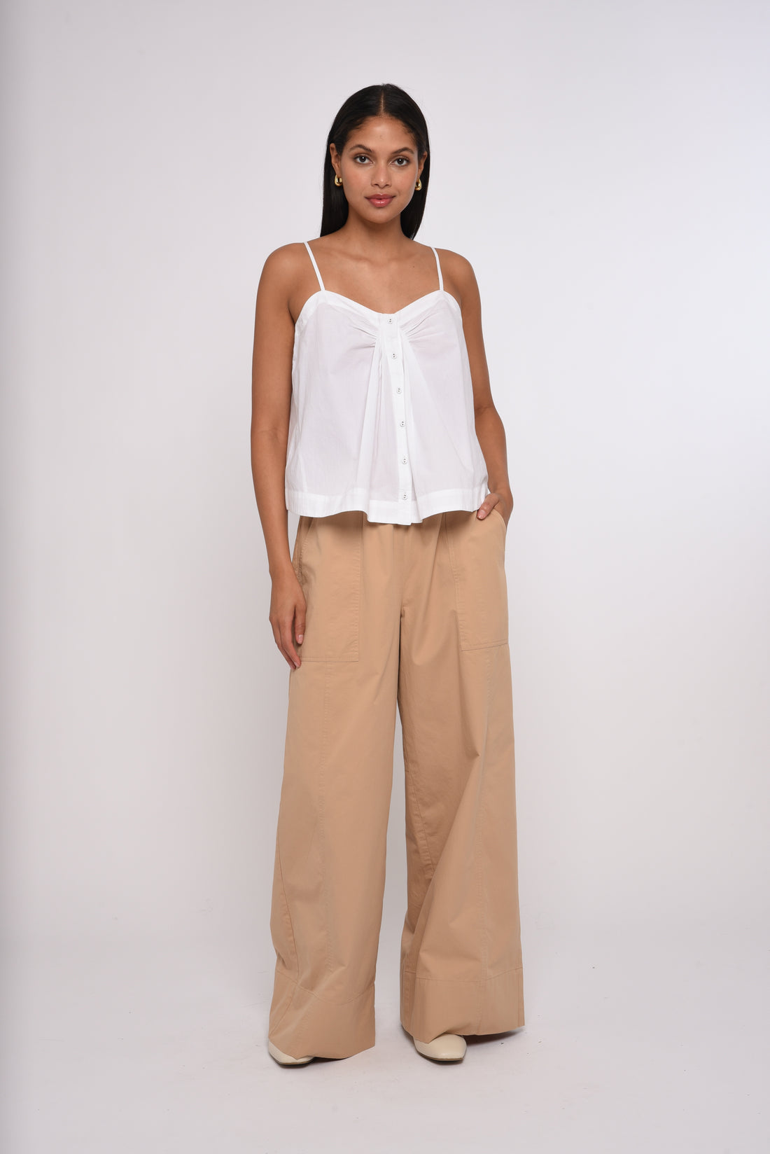 L2606-121-love-the-label-ramona-pant-in-sand-dust-1