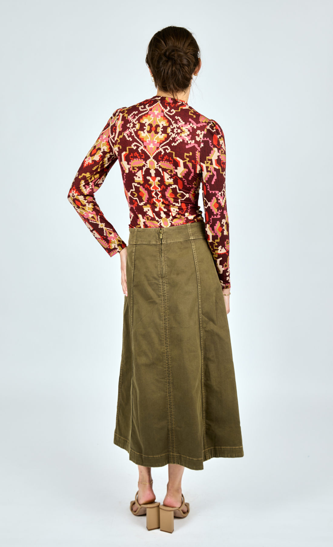 L2608-8142-Love-the-Label-bina-midi-skirt-ivy-green-denim-1