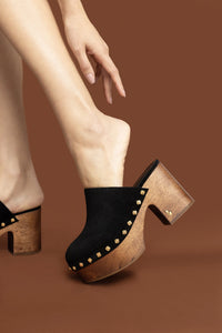 L510-MISO-BLAC-2155-larroude-miso-wooden-platform-clog-black-suede-1