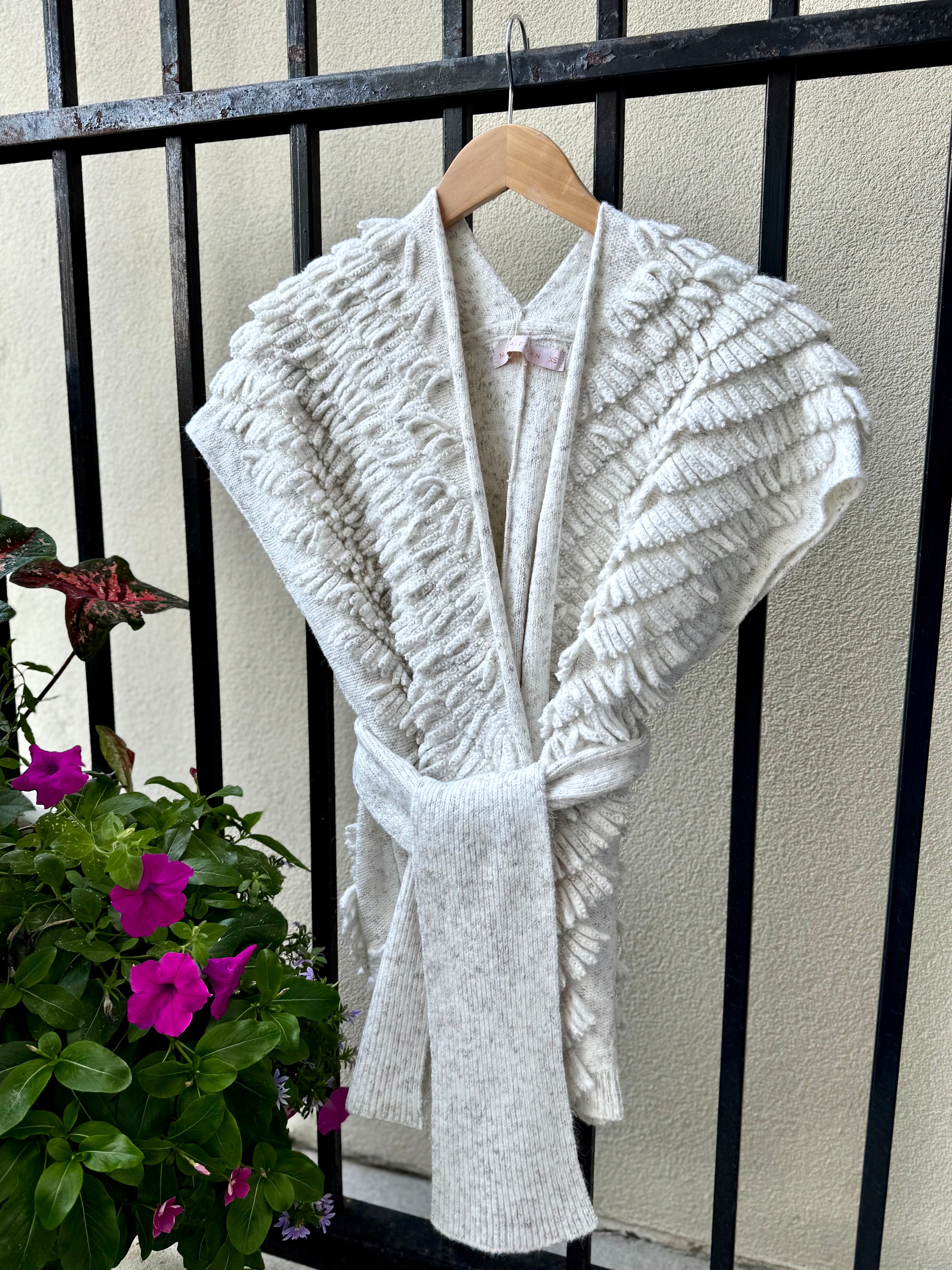 LA5272-maria-pavan-fringe-tie-waist-sweater-vest-heather-ivory-1