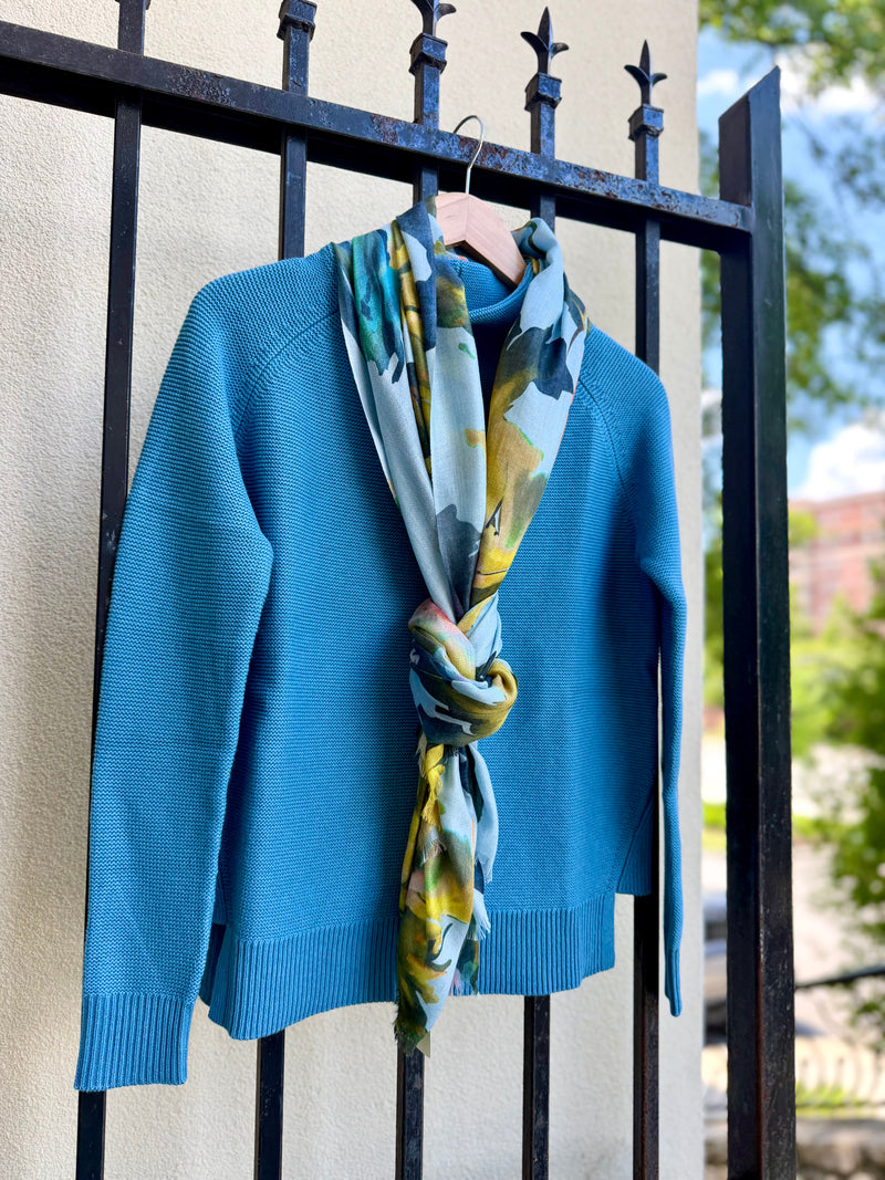 LFAS6-333-kinross-cashmere-highland-blooms-print-scarf-in-horizon-multi-1