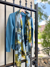 LFAS6-333-kinross-cashmere-highland-blooms-print-scarf-in-horizon-multi-1