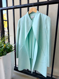 LFOJ1-C16-kinross-cashmere-rib-sleeve-coat-in-seaglass-1