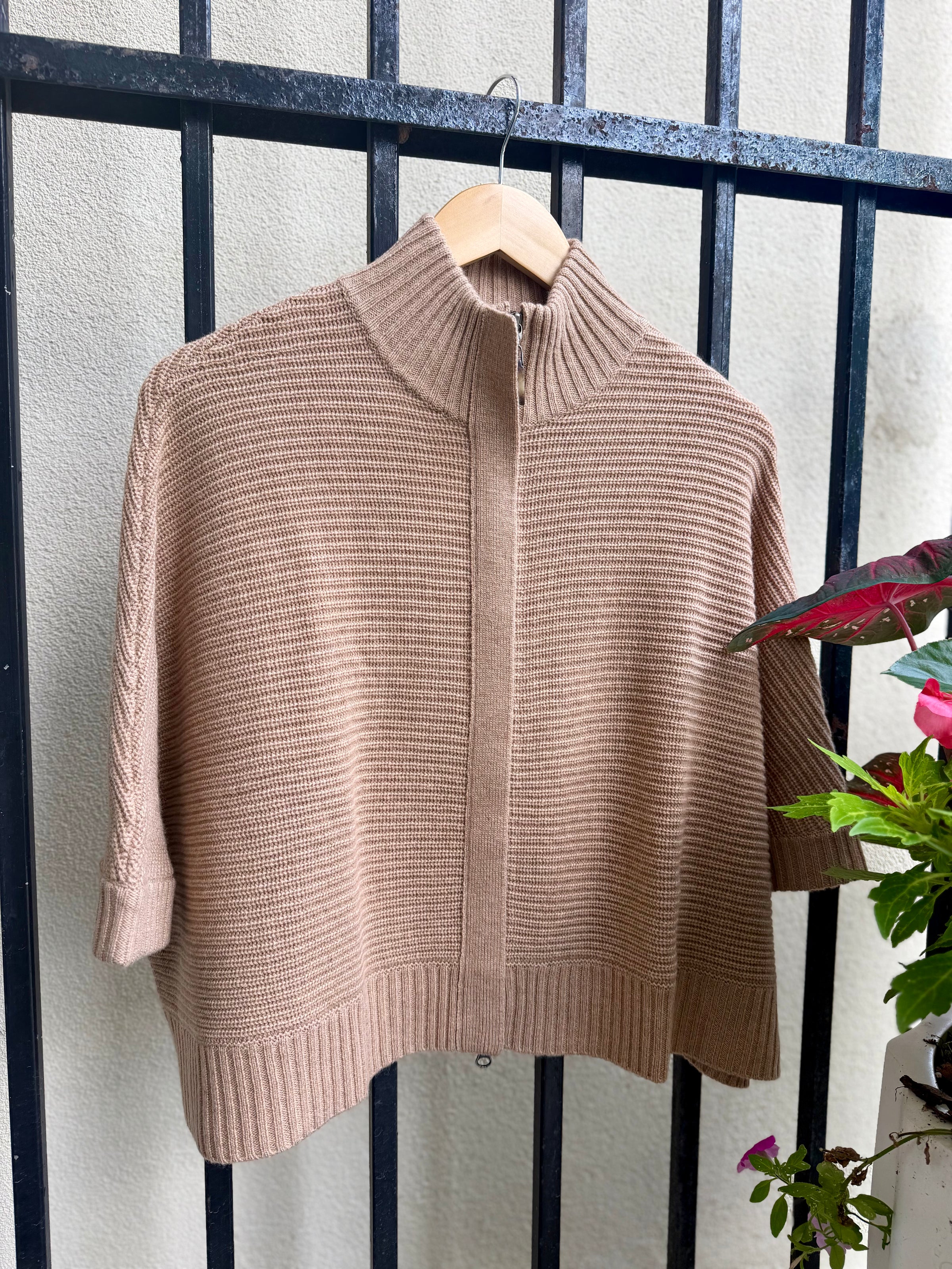 LFSJ6-179-kinross-cashmere-rib-knit-zip-up-cardigan-in-scotch-1