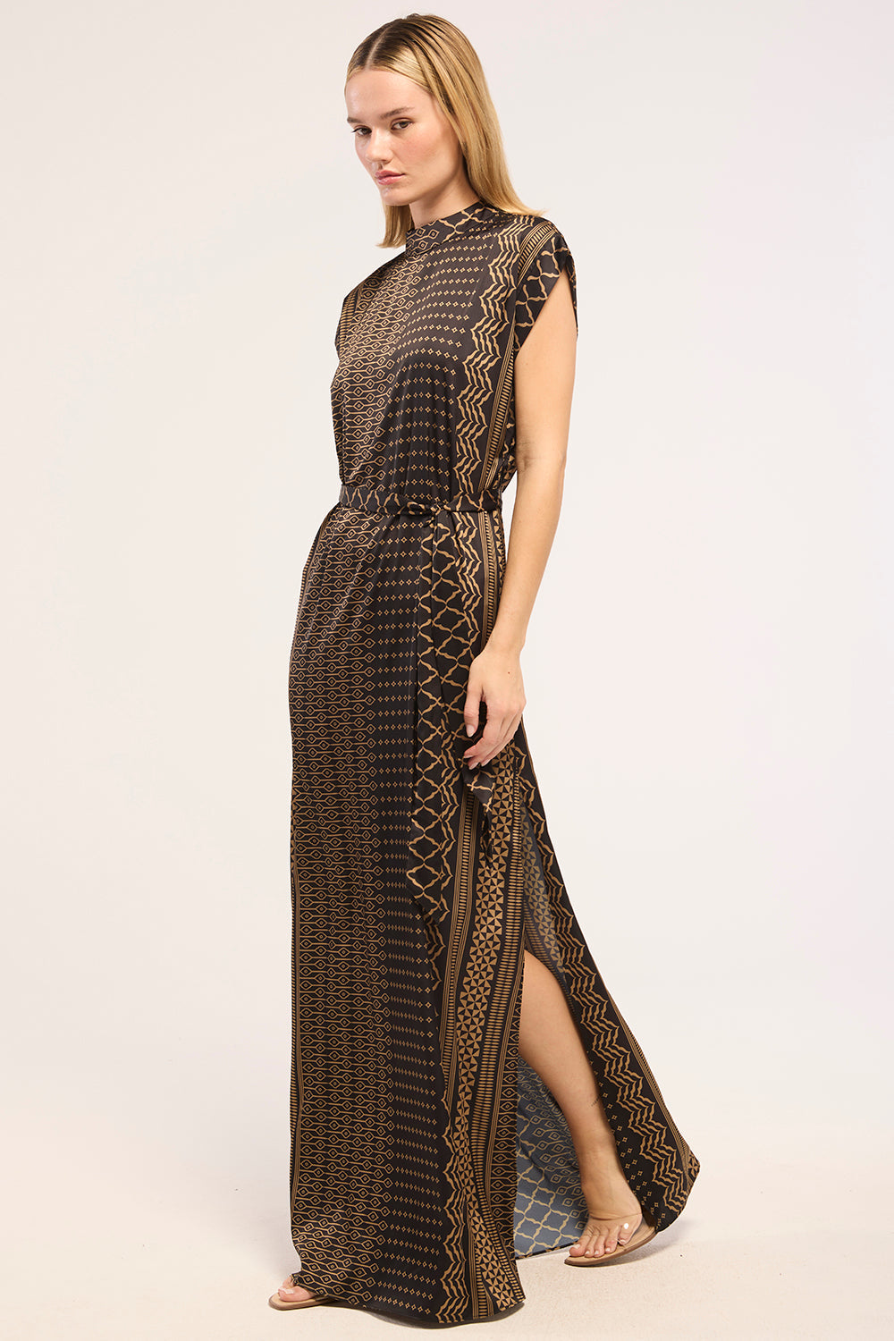 LPDL9798-misa-los-angeles-liana-dress-in-noir-geometry-1