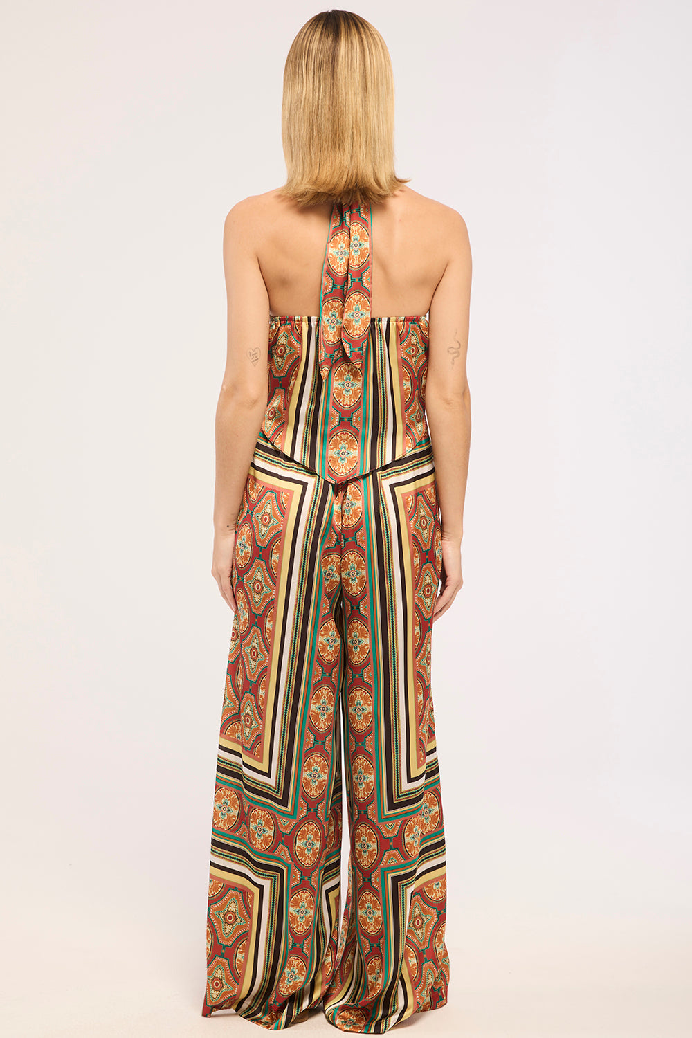 LPPA9706-misa-los-angeles-selena-pant-in-majorelle-scarf-1