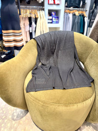 LRAX5-208-kinross-cashmere-shimmer-wrap-in-black-shimmer-1