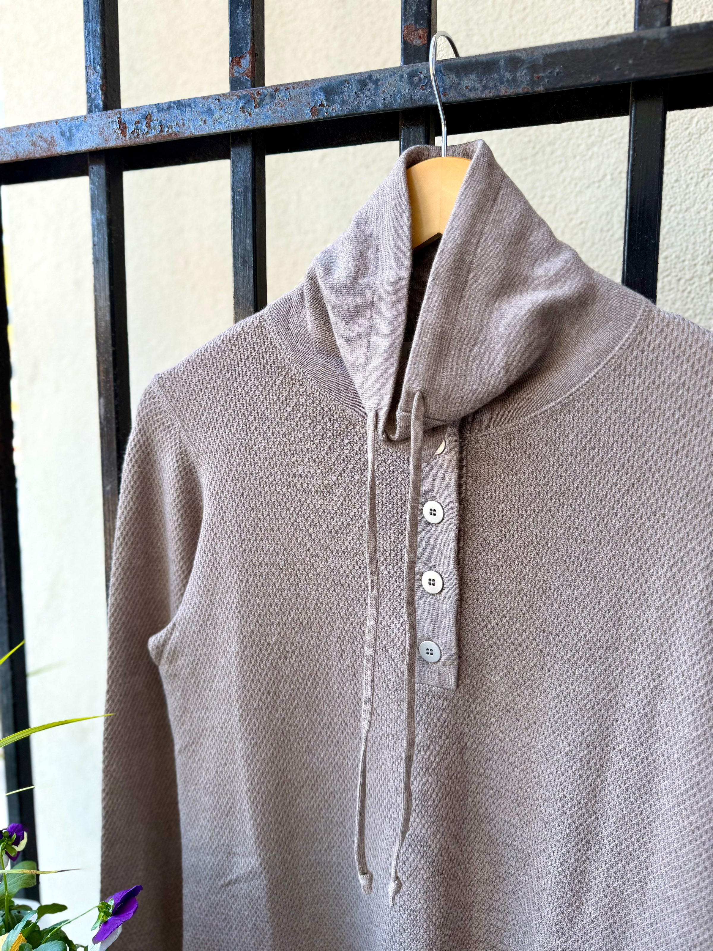 LRSD5-198-kinross-cashmere-textured-mock-knit-pullover-in-coco-1