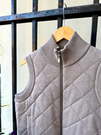 LRSD5-203-kinross-cashmere-reversible-quilted-zip-vest-in-coco-1