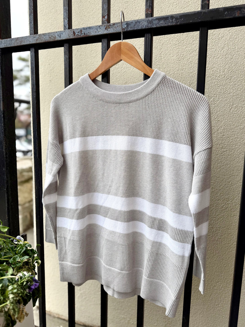 LSSD6-183-kinross-cashmere-mesh-stripe-crew-sweater-in-greystone-white-1