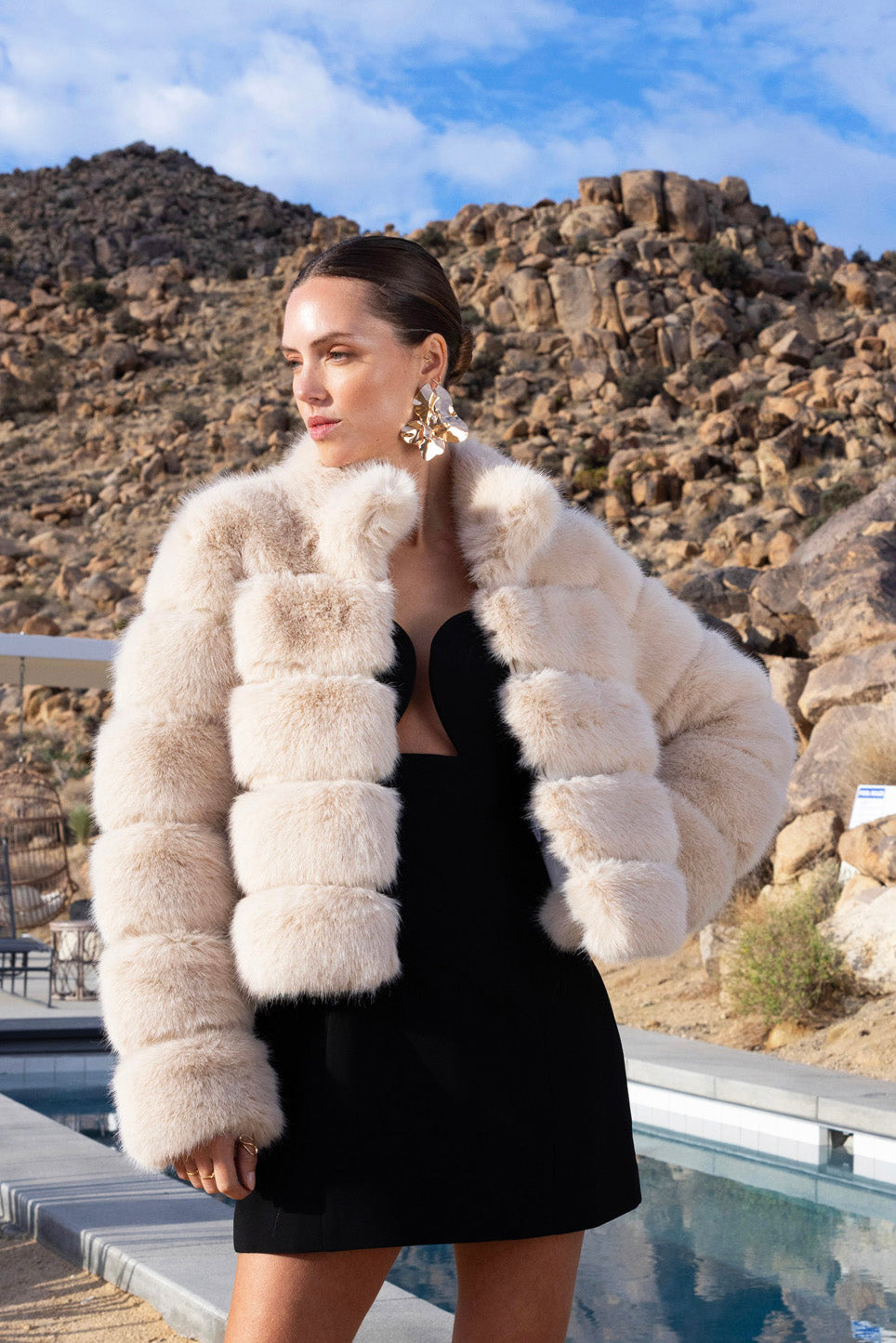 Lisa-Maree-elevated-evenings-faux-fur-jacket-beige-1