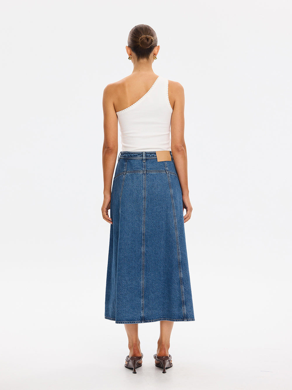M222DRIBLU-kivari-rita-denim-short-in-drift-blue-1