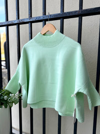 M5154-kerisma-aja-boxy-sweater-mint-1
