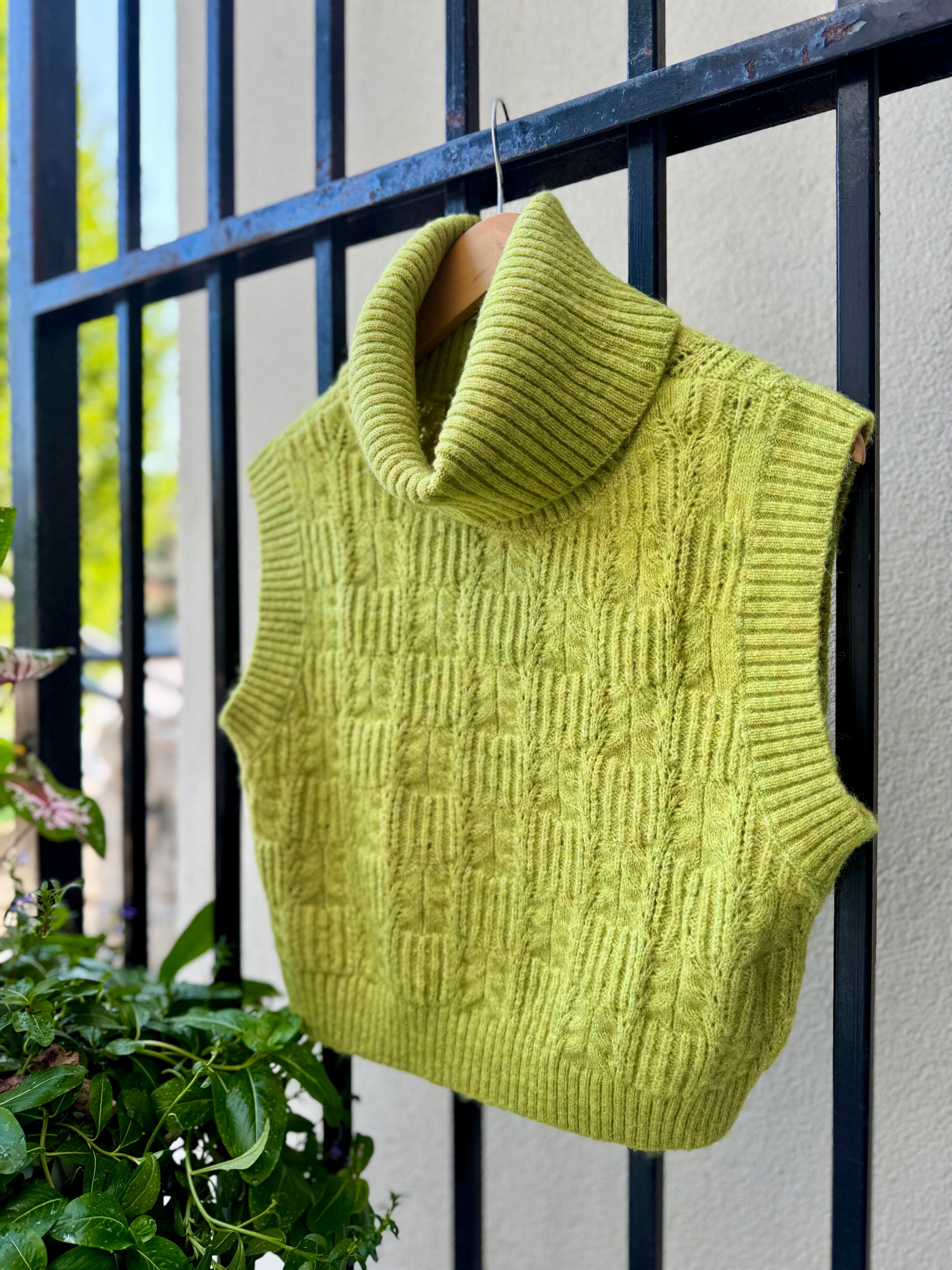 M6039-kerisma-marlene-knit-top-in-retro-lime-1