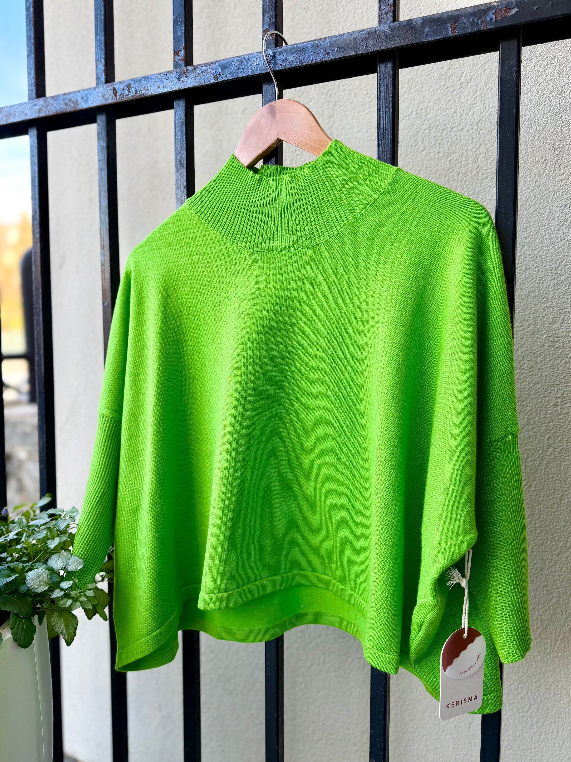 M6302B-kerisma-aja-ortho-sweater-in-pesto-1