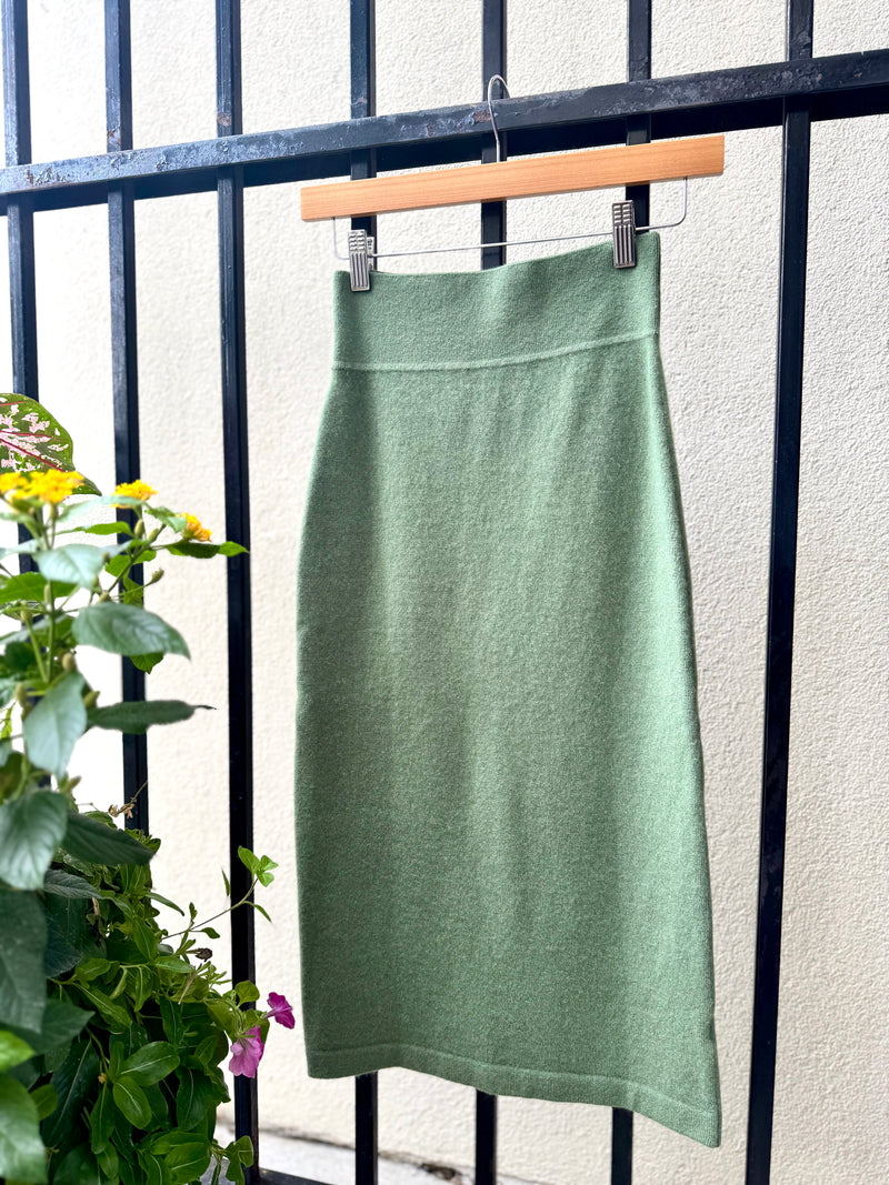 MCM5013-rose-and-crown-cashmere-pencil-skirt-olive-1