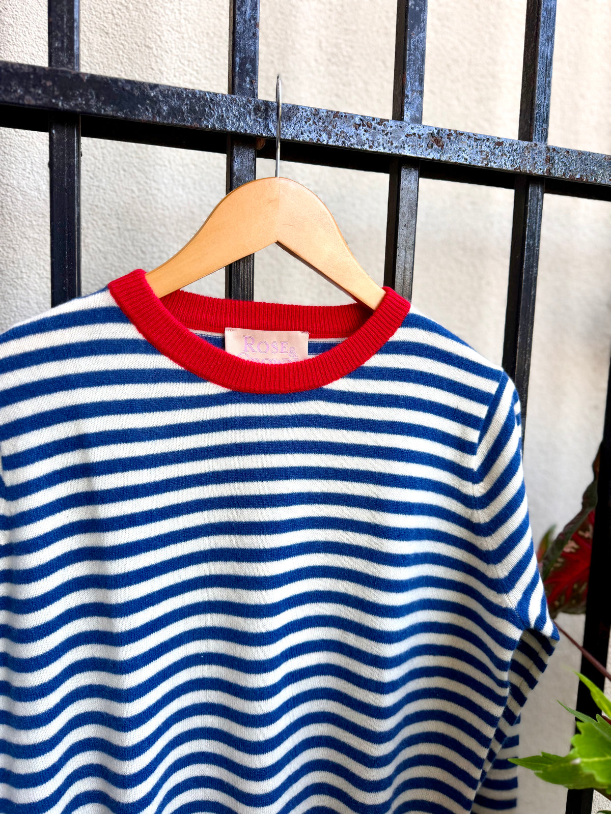 MCM5029X-rose-and-crown-stripe-cashmere-sweater-in-lipstick-1