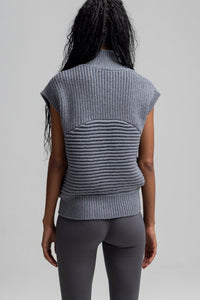 N108CS-new-form-perspective-chunky-stitch-reversible-sweater-vest-in-zinc-1