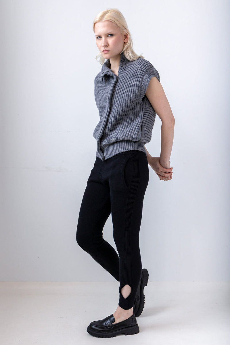 N108CS-new-form-perspective-chunky-stitch-reversible-sweater-vest-in-zinc-1