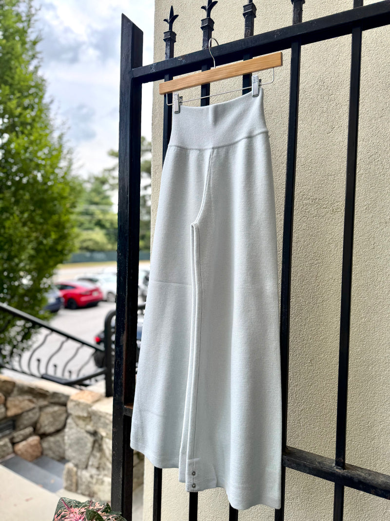 N88-new-form-perspective-full-needle-snap-hem-pant-in-ice-