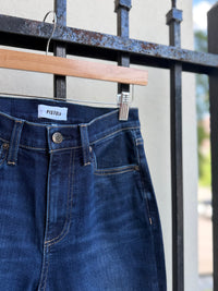 P00016088-DN-pistola-lennon-high-rise-crop-boot-cut-jean-in-starstruck-1