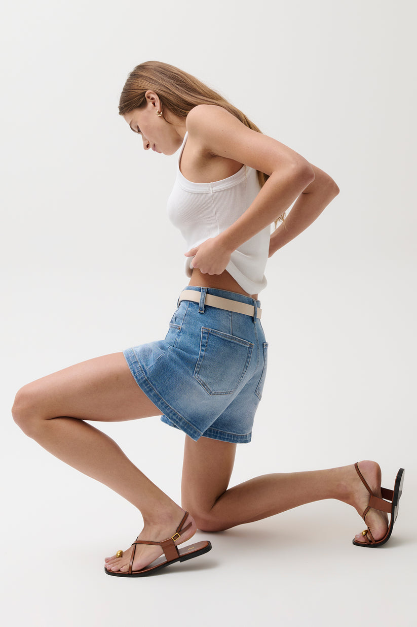 P00024100GO-pistola-aoki-short-in-hidden-gem-1
