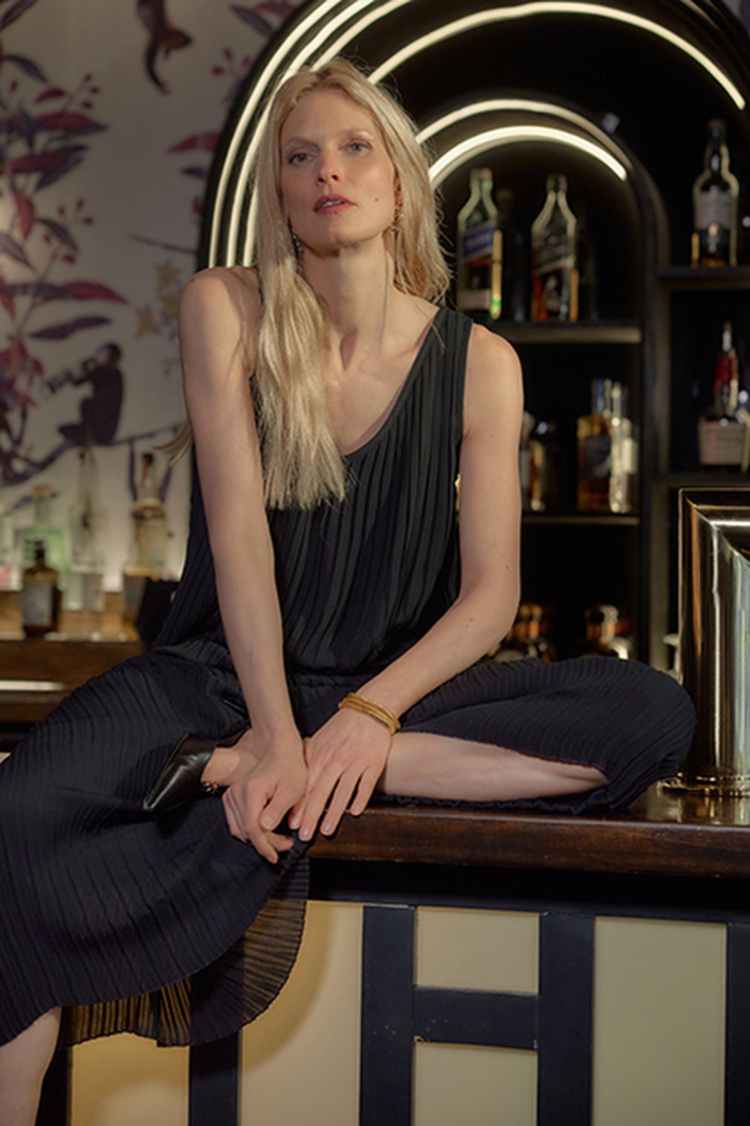 PA3155-lilla-p-leated-maxi-skirt-in-black-1