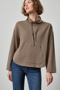 PA3615-Lilla-P-kangaroo-pocket-drop-shoulder-top-shiitake-1
