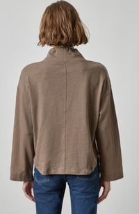 PA3615-Lilla-P-kangaroo-pocket-drop-shoulder-top-shiitake-1